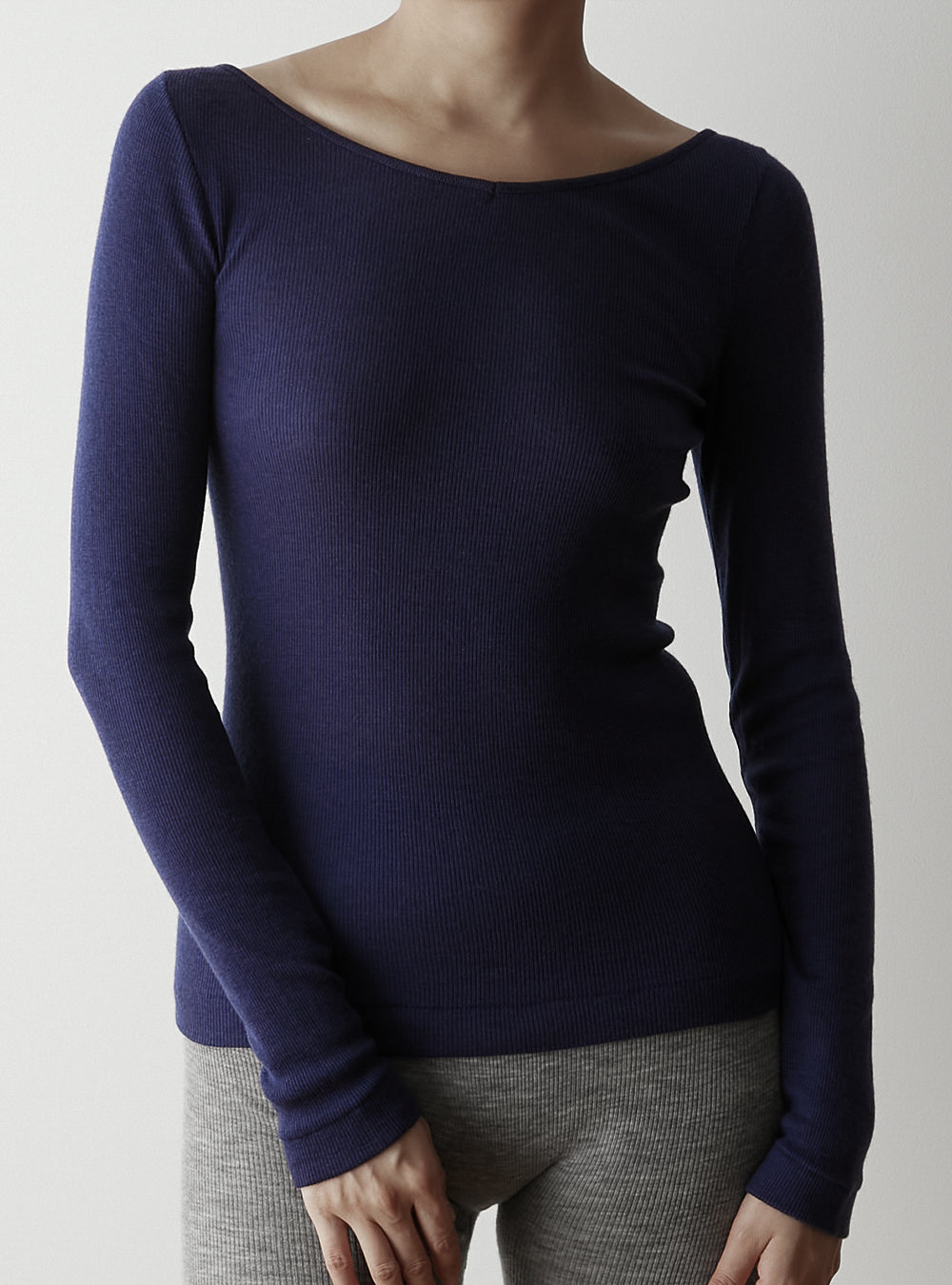 BILLIE -Double V-neck long sleeve-【Navy】