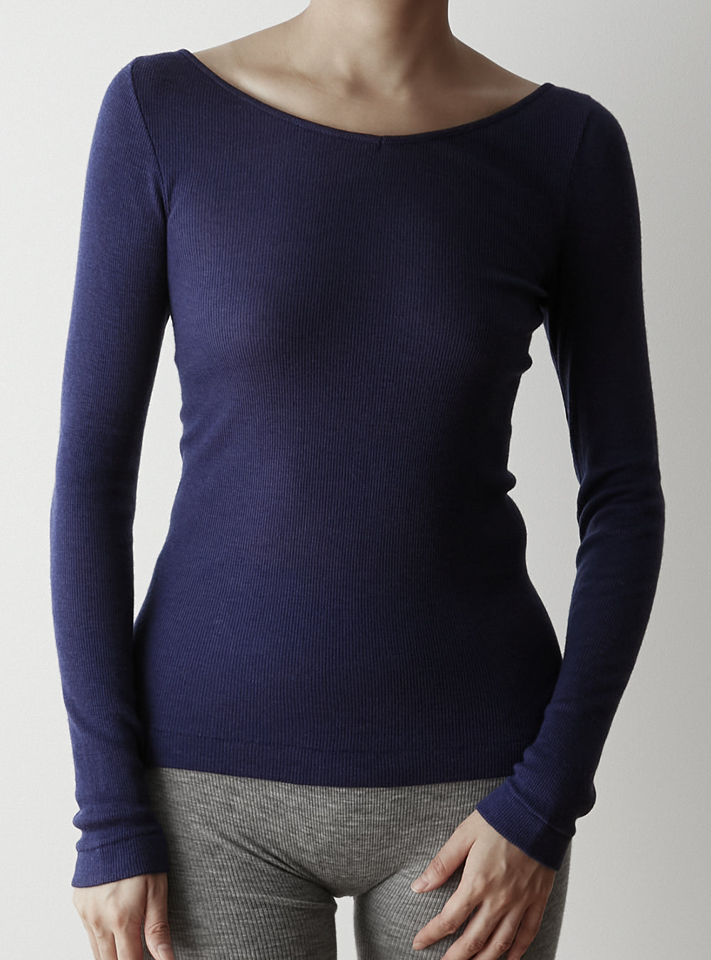 BILLIE -Double V-neck long sleeve-【Navy】