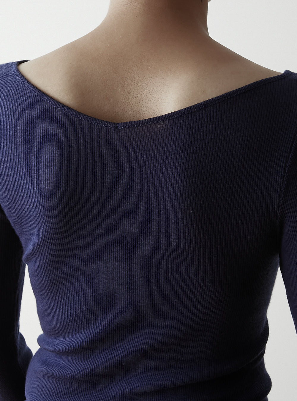 BILLIE -Double V-neck long sleeve-【Navy】