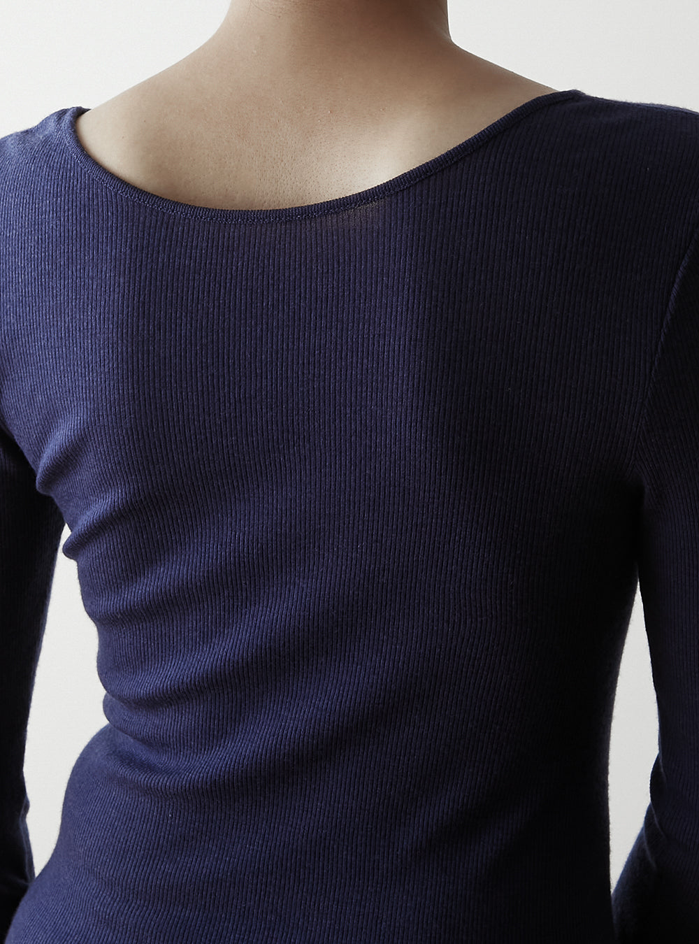 DAKOTA -Deep U-neck long sleeve-【Navy】