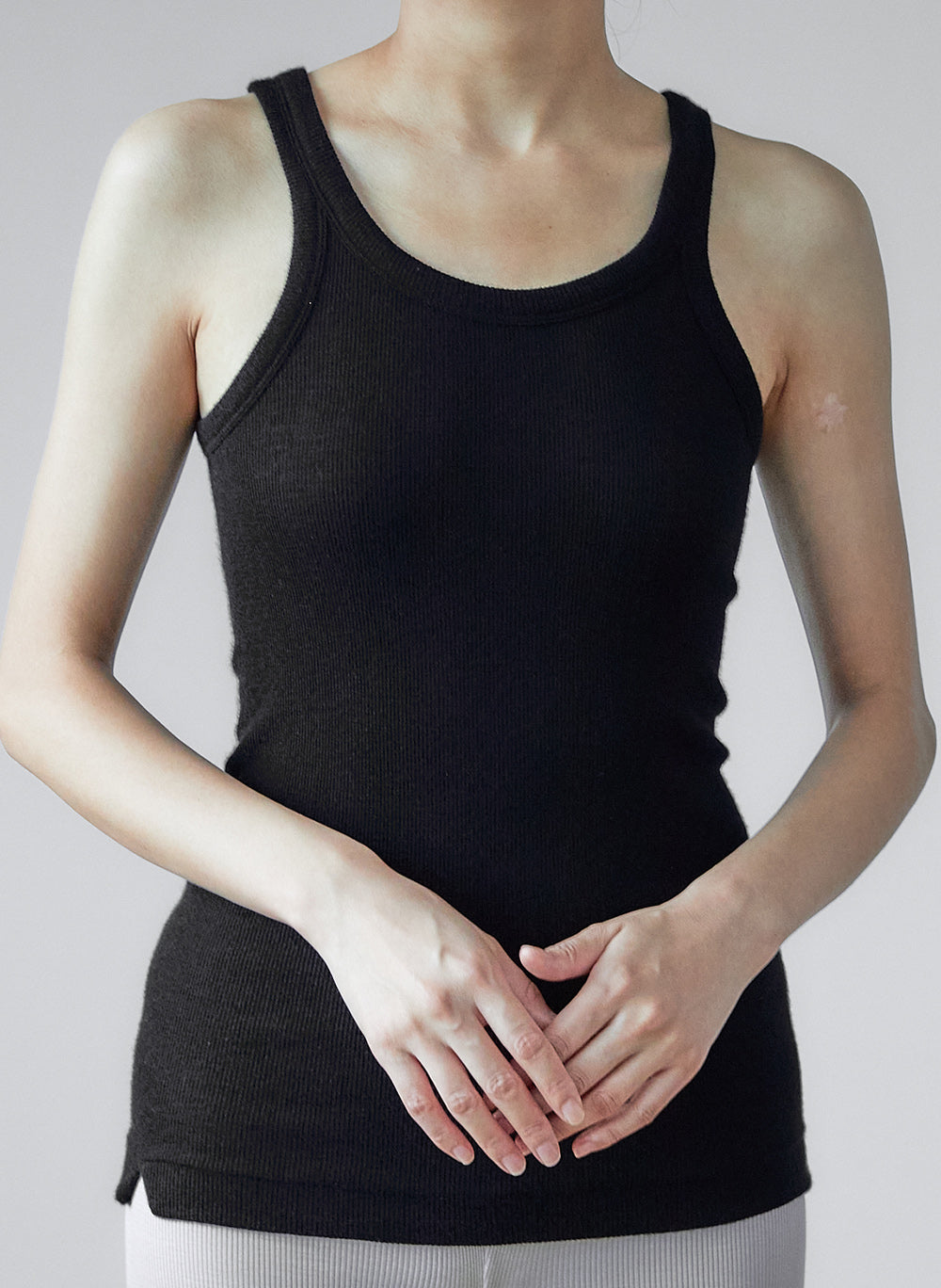 JESSE -Basic tank top-【Black】