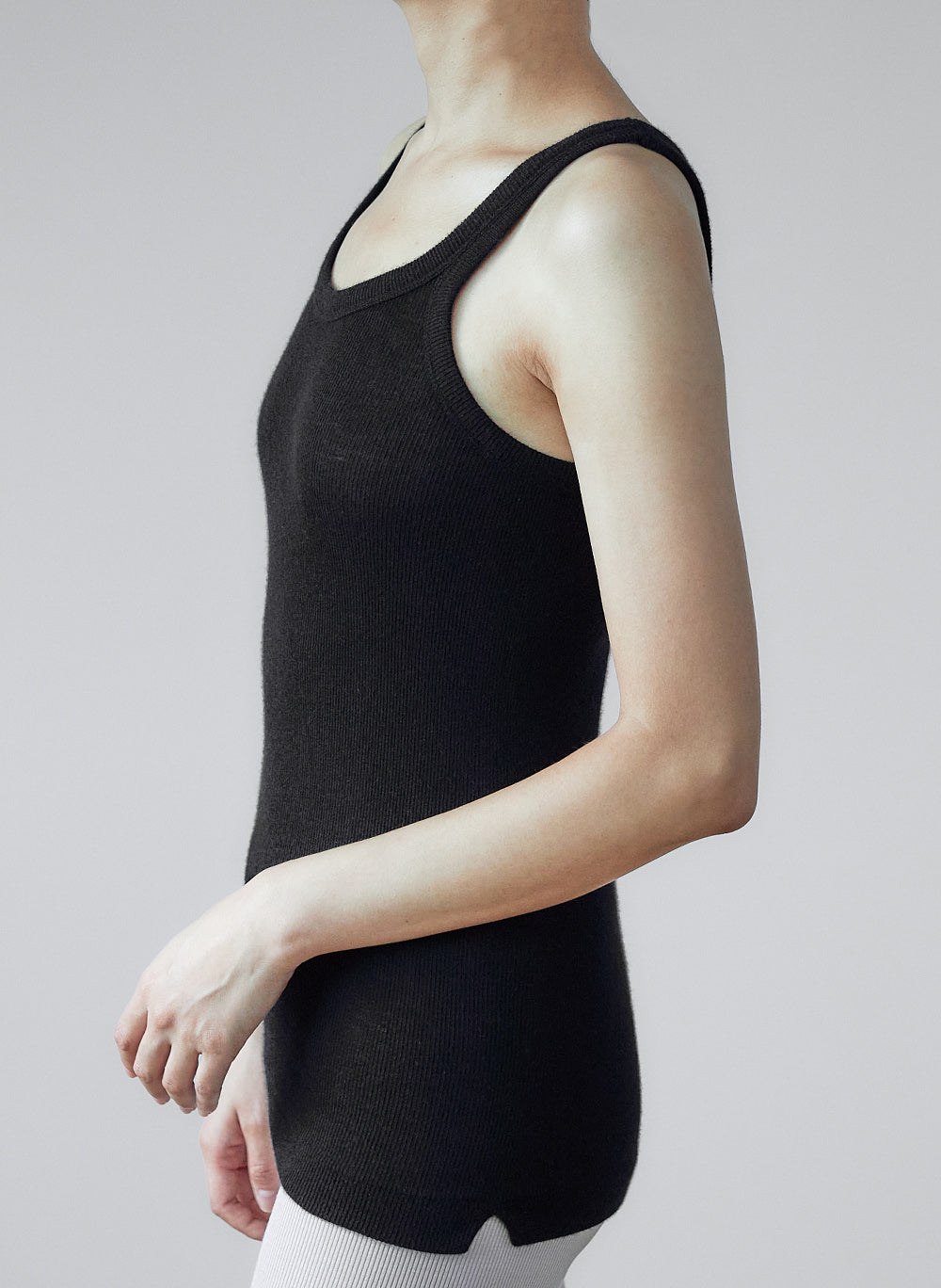 JESSE -Basic tank top-【Black】